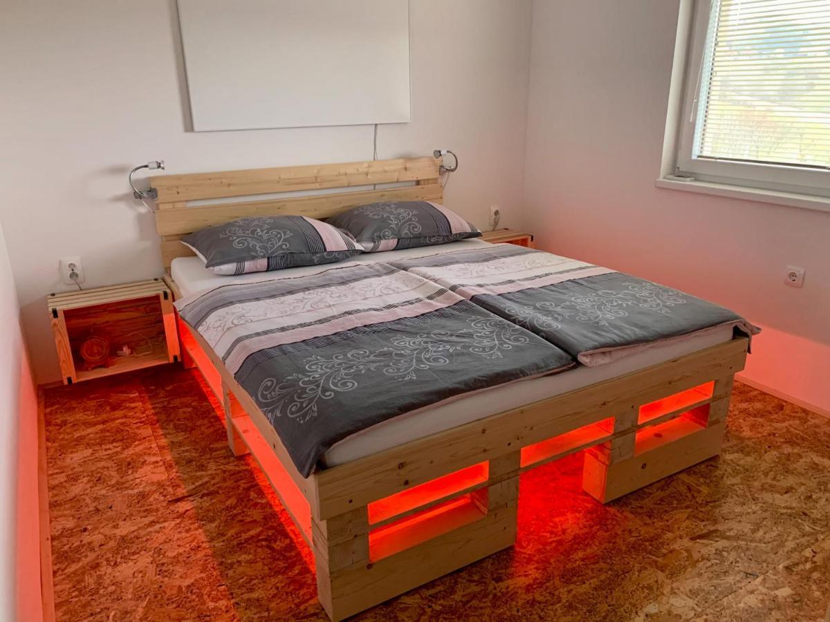Holiday House Zlacka Gorca Pristava pri Mestinju Экстерьер фото